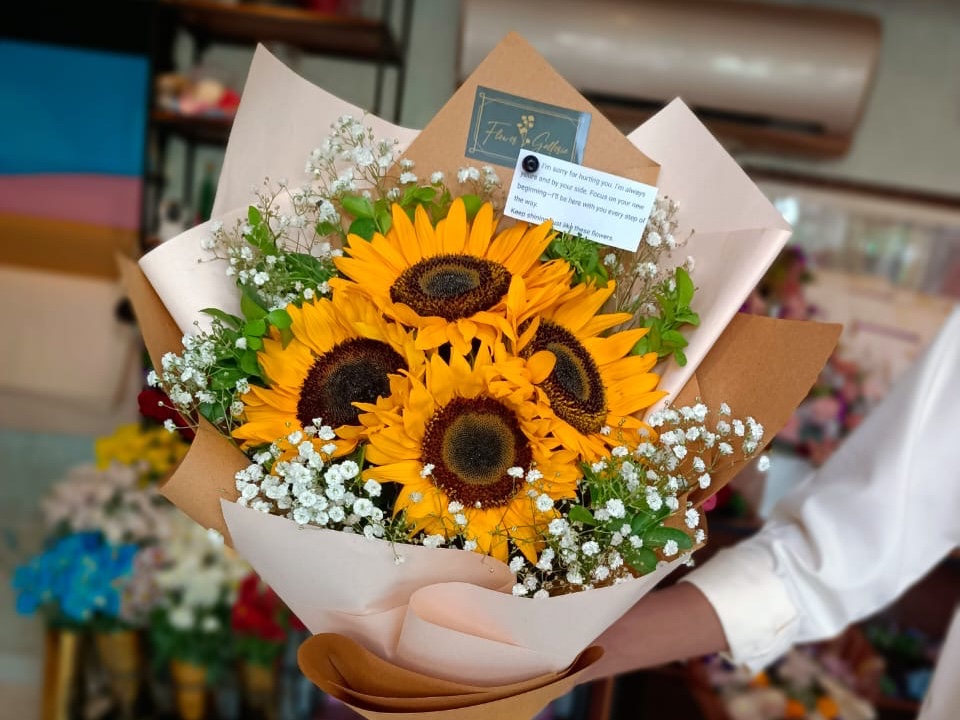 Get well soon cheerful flowers